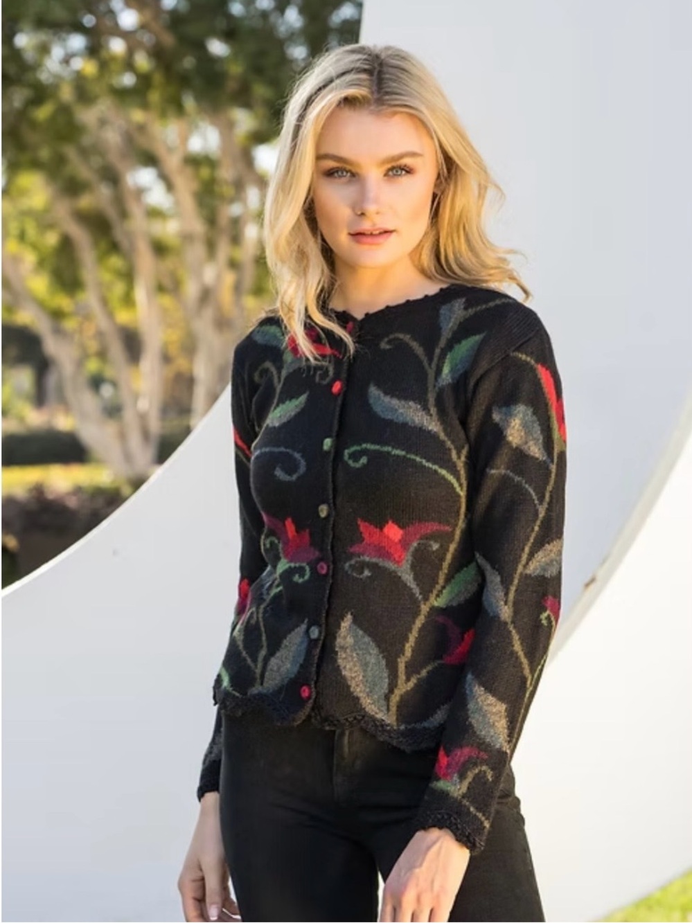 NWOT Leo Peressi Pamela Alpaca Black Floral Cardigan Sweater - Size Medium